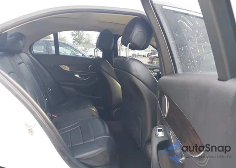 2016 Mercedes-Benz C 300 4Matic/Luxury 4Matic/Sport 4Matic from USA, damaged, VIN 55SWF4KBXGU127315